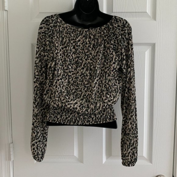 White House Black Market Women´s Dolman Top Blouse, Size XS - Picture 7 of 12